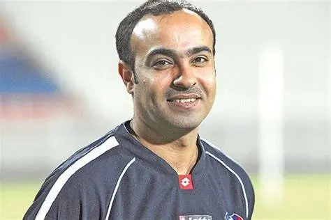 سحب الجنسية من عادل عقلة