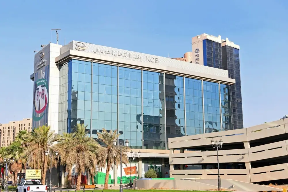 تجديد محفظة بنك الائتمان