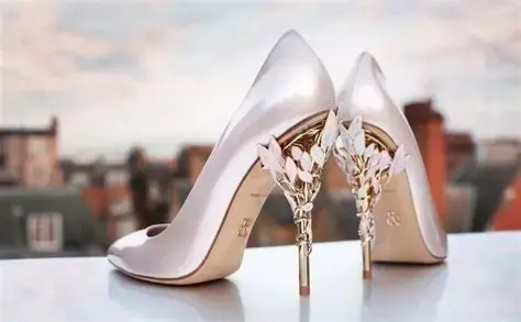 تفسير رؤية الحذاء في المنام للمتزوجة