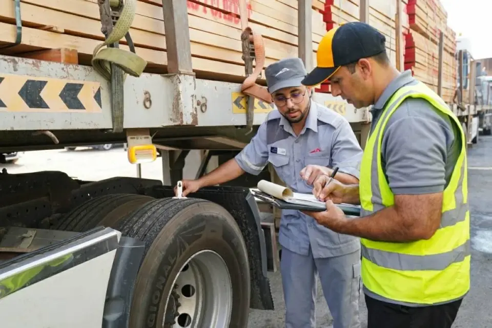 التوعية المرورية لسائقي الشاحنات